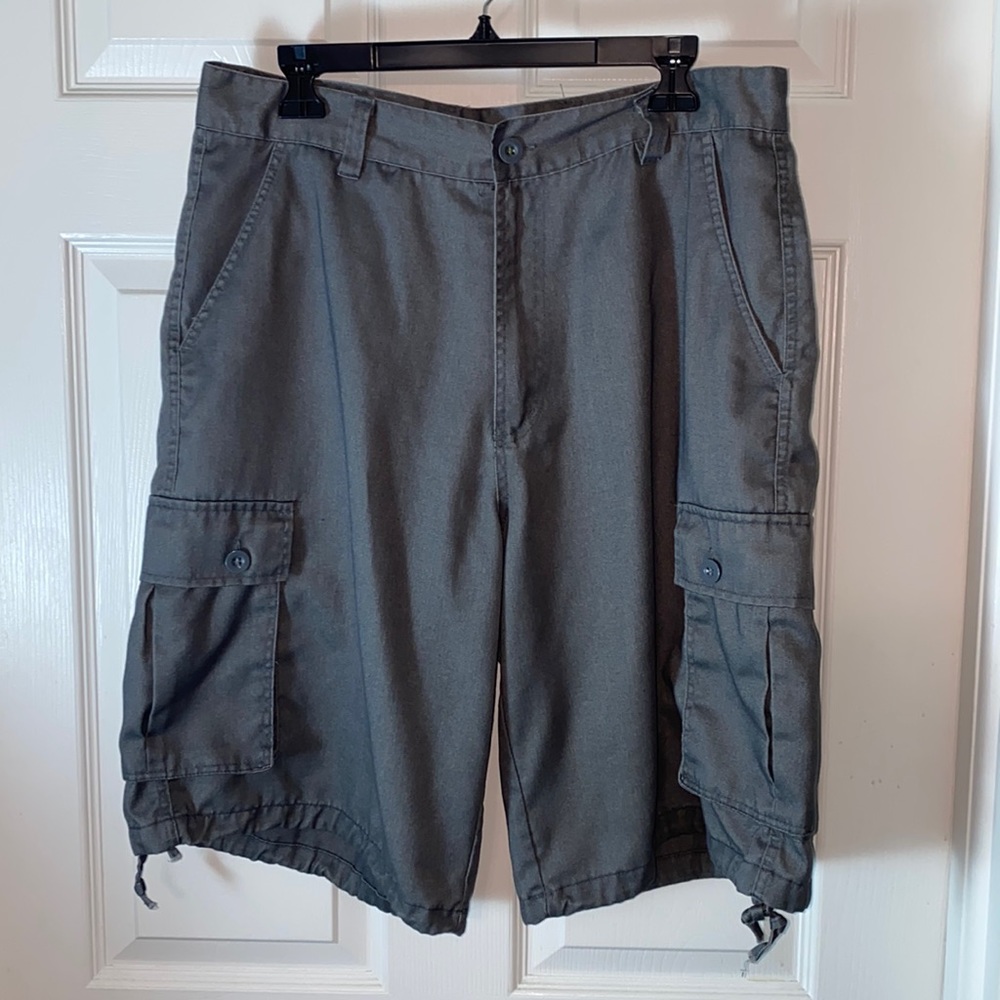 Brooklyn Unlimited Men’s Cargo Shorts Grey Button Front Zip up